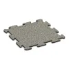 Zwembadrandtegel von WARCO im Farbdesign Lichtgrijs Graniet mit den Abmessungen 500 x 500 x 18 mm. Produktfoto von Artikel 0126 in der Aufsicht von schräg vorne.