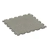 Sportvloerplaat HD 1,8 cm von WARCO im Farbdesign Lichtgrijs Graniet mit den Abmessungen 1000 x 1000 x 18 mm. Produktfoto von Artikel 0218 in der Aufsicht von schräg vorne.