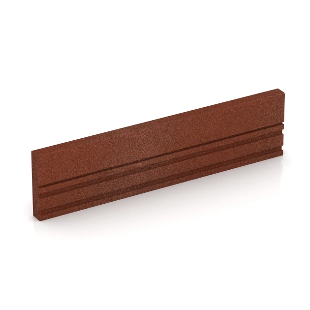 Rubberen boordsteen von WARCO im Farbdesign Baksteenrood mit den Abmessungen 100 × 5 × 25 cm. Produktfoto von Artikel 3785 in der Aufsicht von schräg vorne.