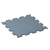 Fitness Performance Elite Trainingsvloer von WARCO im Farbdesign Oud zilver mit den Abmessungen 50 x 50 x 1 cm | 0,25 m². Produktfoto von Artikel 6164 in der Aufsicht von schräg vorne.