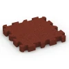 Rubberen speelplaatstegel – 220 cm von WARCO im Farbdesign Baksteenrood mit den Abmessungen 50 x 50 x 6 cm | 0,25 m². Produktfoto von Artikel 6406 in der Aufsicht von schräg vorne.