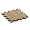 Zwembadrand tegels von WARCO im Farbdesign Rattan mit den Abmessungen 30 x 30 x 1,8 cm. Produktfoto von Artikel 6777 in der Aufsicht von schräg vorne.