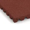 Detailaufnahme der Randausprägung von WARCO-Produkt 5557, Rubber speelplaatstegel 5 cm - EN 1177 ≤ 145 cm, Format 500 x 500 x 50 mm, Farbe Baksteenrood.