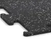 Detailaufnahme der Randausprägung von WARCO-Produkt 3777, Fitness Performance Elite Trainingsvloer, Format 1000 x 1000 x 15 mm, Farbe Licht Grijs Gespeckeld.