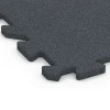 Detailaufnahme der Randausprägung von WARCO-Produkt 6986, Fitnesstegel, Format 50 x 50 x 2 cm | 0,25 m², Farbe Leisteengrijs.