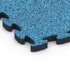 Detailaufnahme der Randausprägung von WARCO-Produkt 6956, Sportveldtegel rubber, Format 44,6 x 44,6 × 2,8 cm, Farbe Atlantisch.