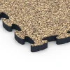 Detailaufnahme der Randausprägung von WARCO-Produkt 6885, Fitness Max vloersysteem, Format 44,6 x 44,6 × 2,8 cm, Farbe Rattan.