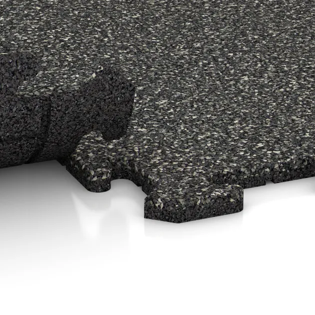 Großaufnahme vom Verbindungssystem von WARCO-Boden 0300 - Zwembadrandtegel im Farbdesign Donkergrijs Graniet. Abmessungen 1000 x 1000 x 18 mm.