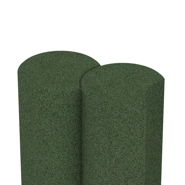 Großaufnahme vom Verbindungssystem von WARCO-Boden 2552 - Rubber Palissade im Farbdesign Grasgroen. Abmessungen ø 250 x 400 mm.