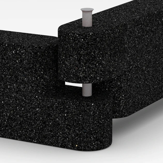 Großaufnahme vom Verbindungssystem von WARCO-Boden 6639 - Rubberen opsluitband im Farbdesign Antraciet. Abmessungen 100 x 15 x 30 cm.
