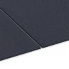 Großaufnahme vom Verbindungssystem von WARCO-Boden 6175 - Fitness Performance Elite Trainingsvloer im Farbdesign Antraciet. Abmessungen 100 × 100 × 1,5 cm.
