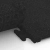 Großaufnahme vom Verbindungssystem von WARCO-Boden 7052 - Rubber terrastegel Linea im Farbdesign Antraciet. Abmessungen 50 x 50 x 3 cm | 0,25 m².