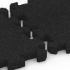 Großaufnahme vom Verbindungssystem von WARCO-Boden 6623 - Kennelvloer im Farbdesign Antraciet. Abmessungen 50 x 50 x 4 cm | 0,25 m².