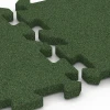 Großaufnahme vom Verbindungssystem von WARCO-Boden 6301 - Valtegel met puzzelverbinding im Farbdesign Grasgroen. Abmessungen 50 x 50 x 3 cm | 0,25 m².