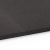 Großaufnahme vom Verbindungssystem von WARCO-Boden 6658 - Ondervloertegel Kl. 1 im Farbdesign Antraciet. Abmessungen 104 x 104 x 2,7 cm.