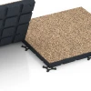 Großaufnahme vom Verbindungssystem von WARCO-Boden 7144 - Fitnessvloer voor buiten im Farbdesign Terracotta. Abmessungen 60 x 60 x 4 cm | 0,36 m².