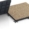 Großaufnahme vom Verbindungssystem von WARCO-Boden 7149 - Fitnessvloer voor buiten im Farbdesign Rattan. Abmessungen 60 x 60 x 4 cm | 0,36 m².