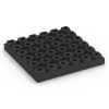Aufsicht auf die Unterseite, also die Bodenseite von WARCO-Formteil 6447 - Rubberen speelplaatstegel – 210 cm im Format 50 x 50 x 7 cm.